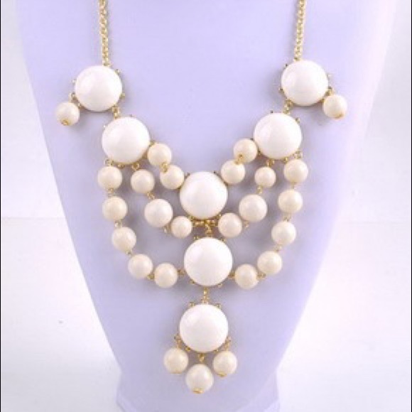 Chandelier bauble necklace - Picture 4 of 8